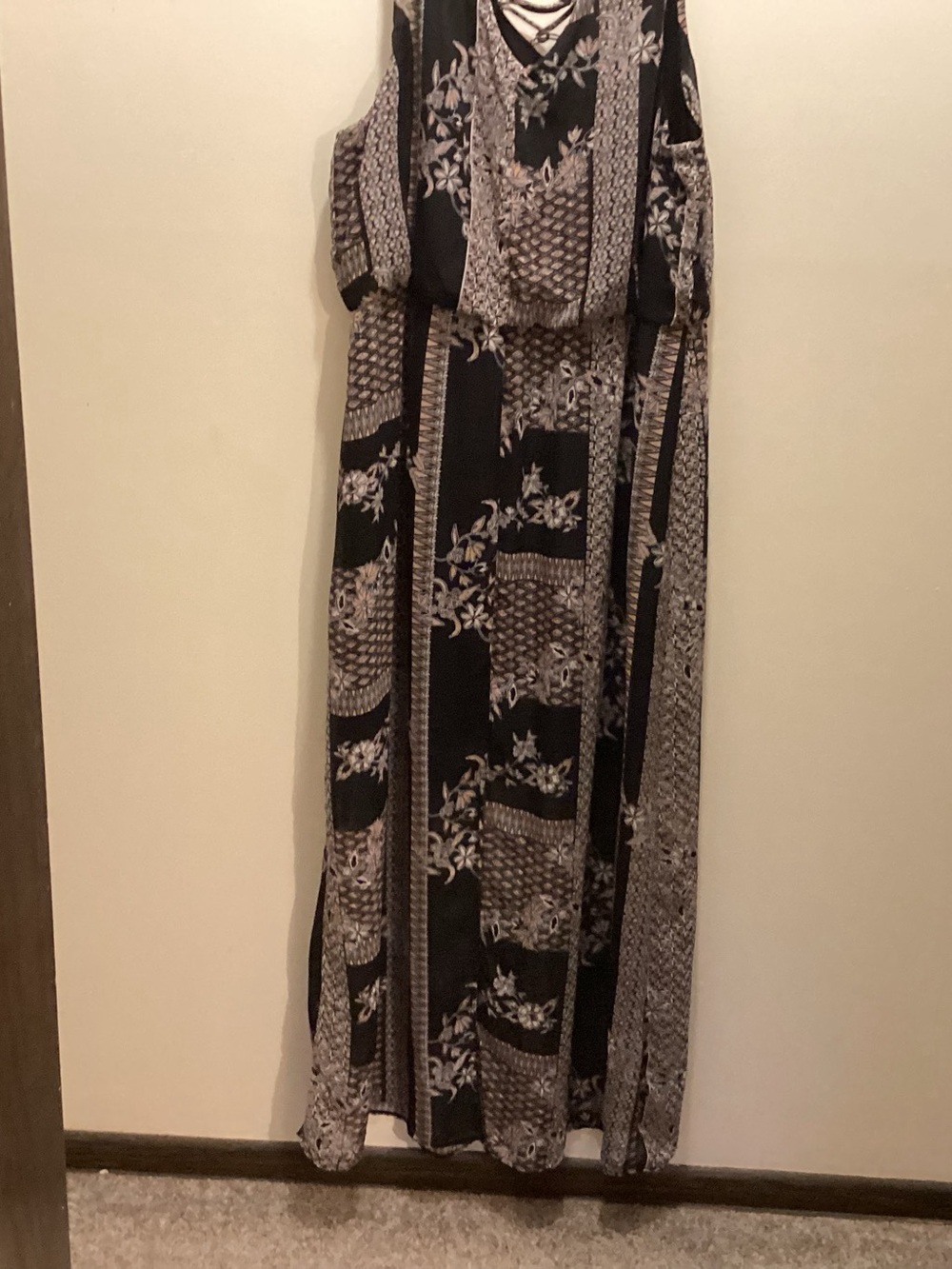 Maurice’s maxi dress size 1, pink, black & cream print, 100% polyester